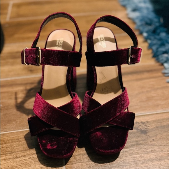 Shoes - Heels